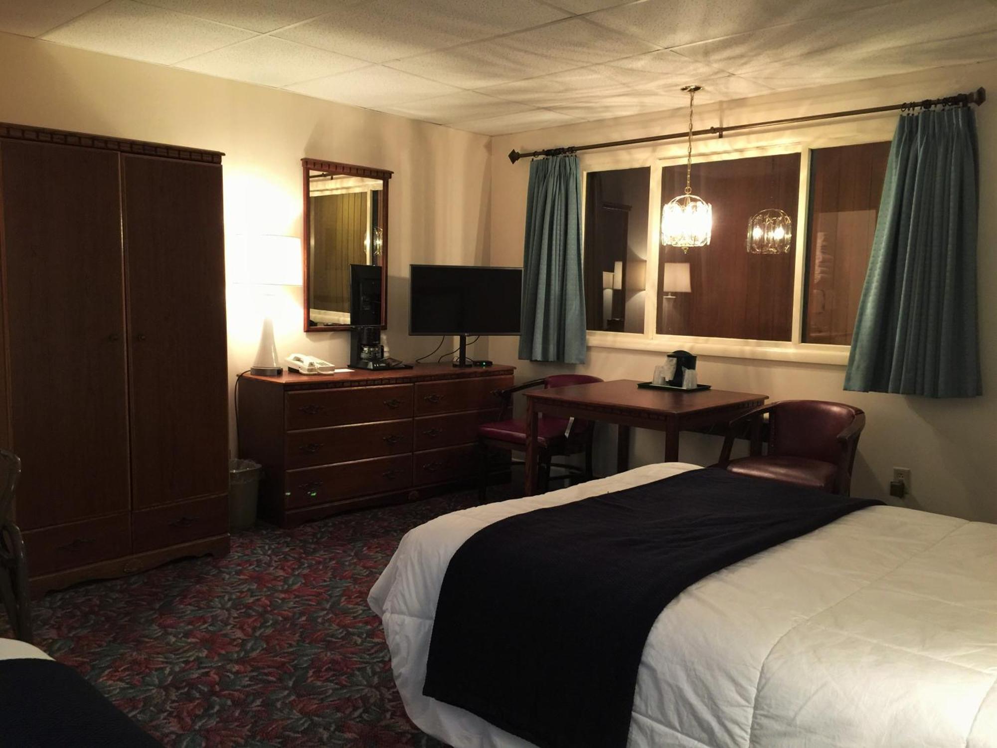 Cedar Motor Inn Marquette Phòng bức ảnh