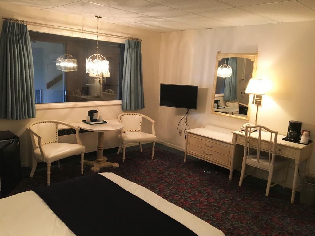 Cedar Motor Inn Marquette Ngoại thất bức ảnh
