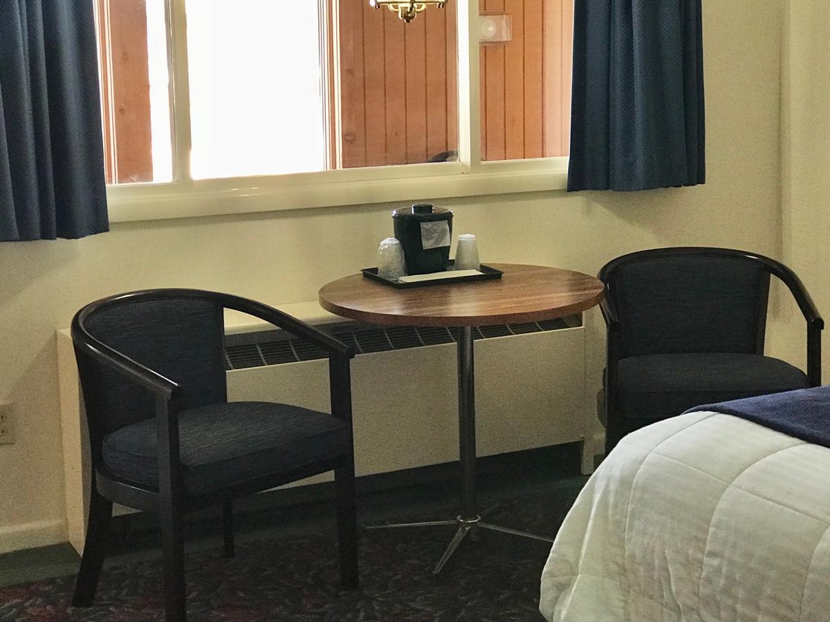 Cedar Motor Inn Marquette Ngoại thất bức ảnh