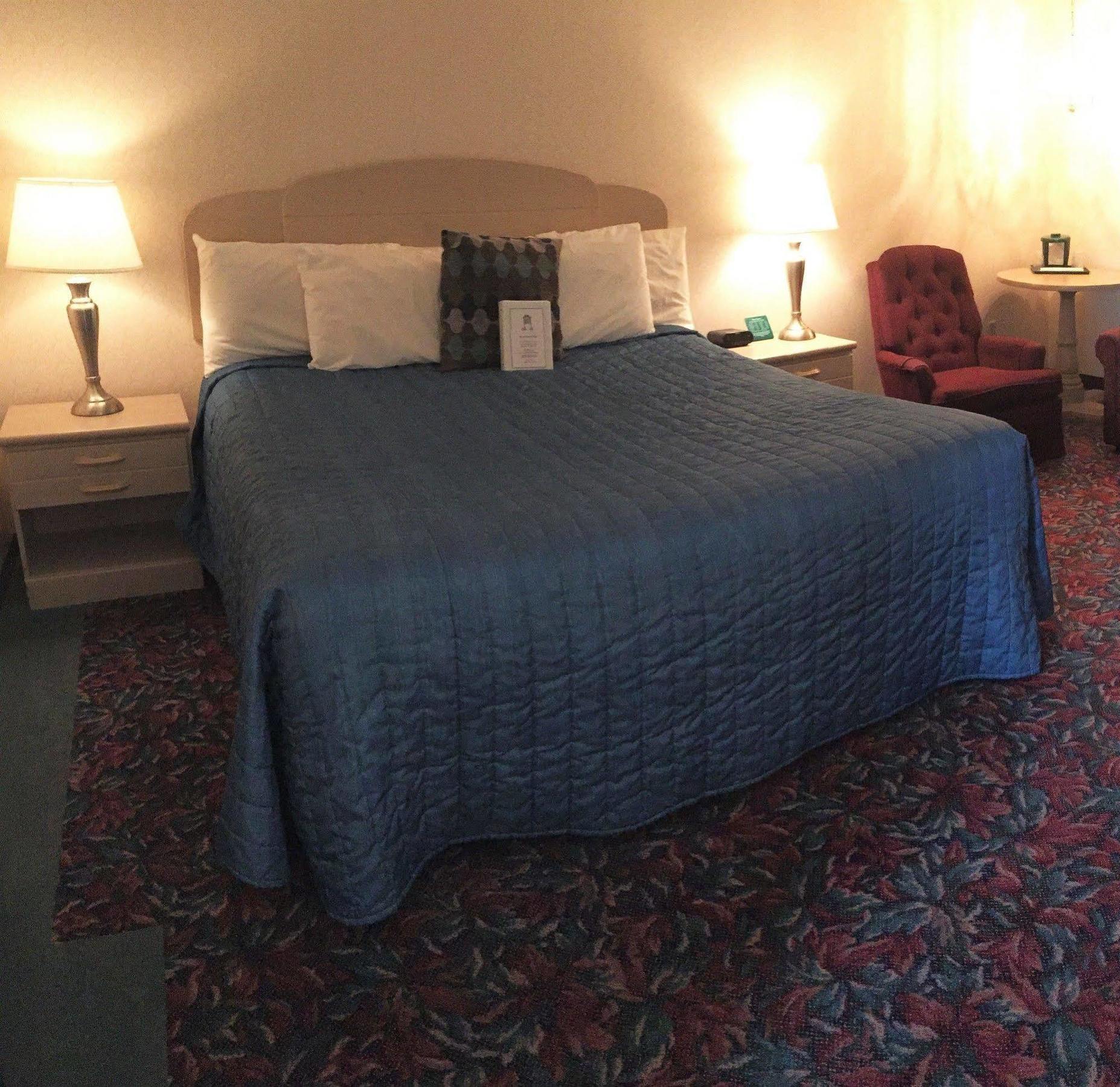 Cedar Motor Inn Marquette Ngoại thất bức ảnh