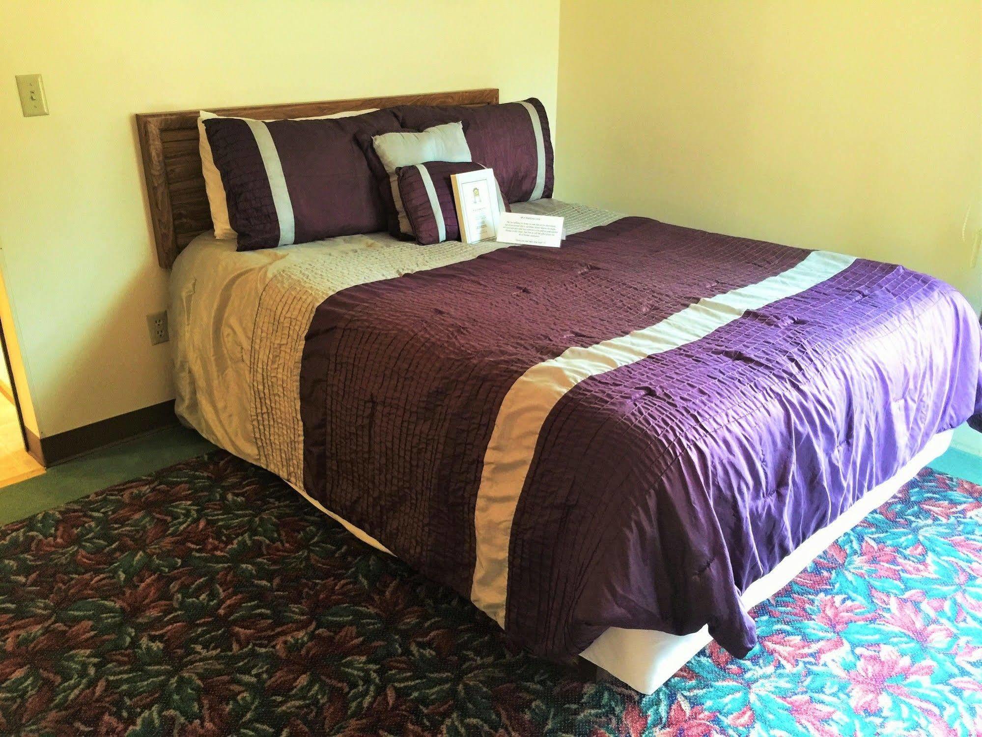 Cedar Motor Inn Marquette Ngoại thất bức ảnh