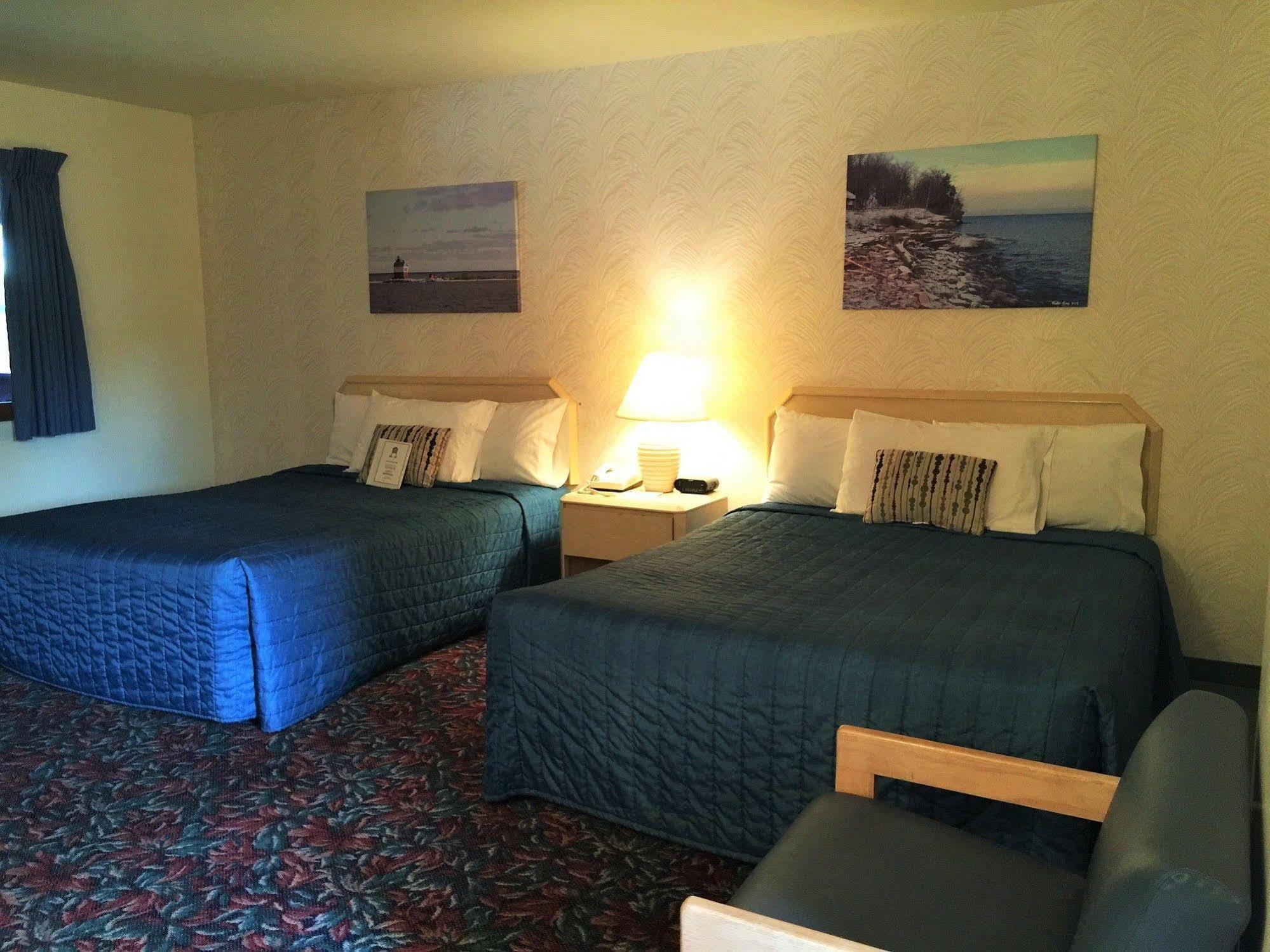 Cedar Motor Inn Marquette Ngoại thất bức ảnh