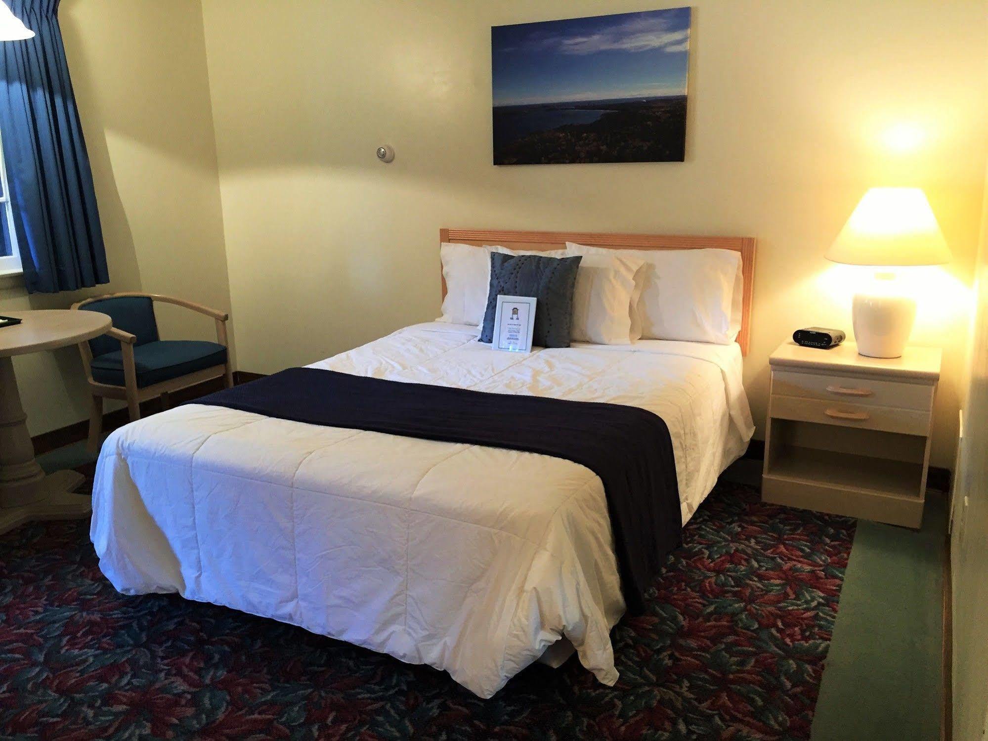 Cedar Motor Inn Marquette Ngoại thất bức ảnh
