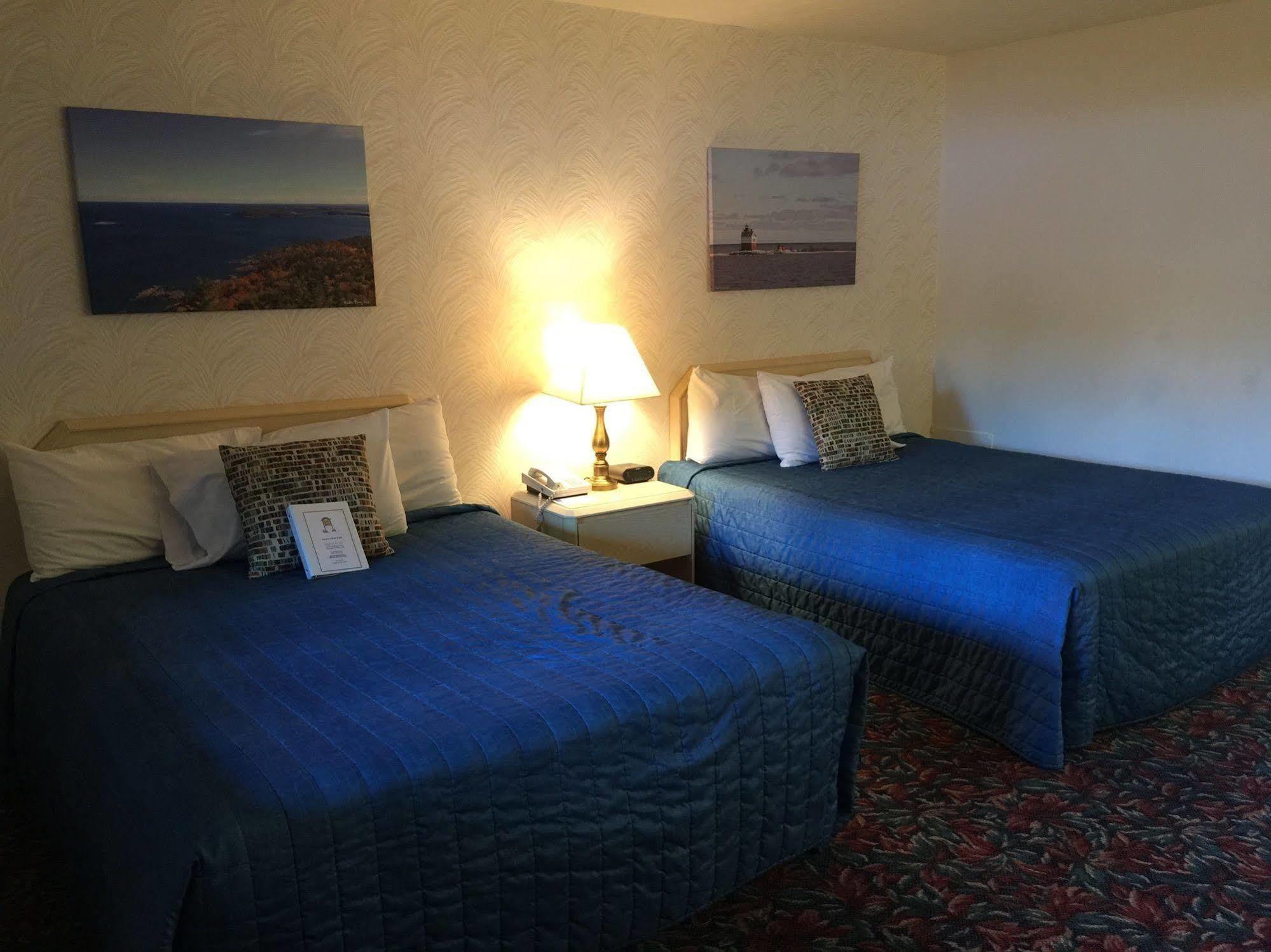 Cedar Motor Inn Marquette Ngoại thất bức ảnh