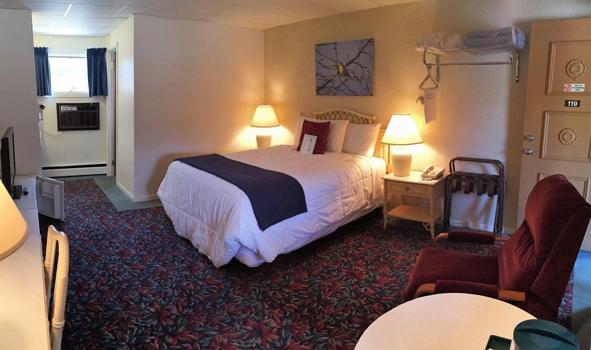 Cedar Motor Inn Marquette Ngoại thất bức ảnh