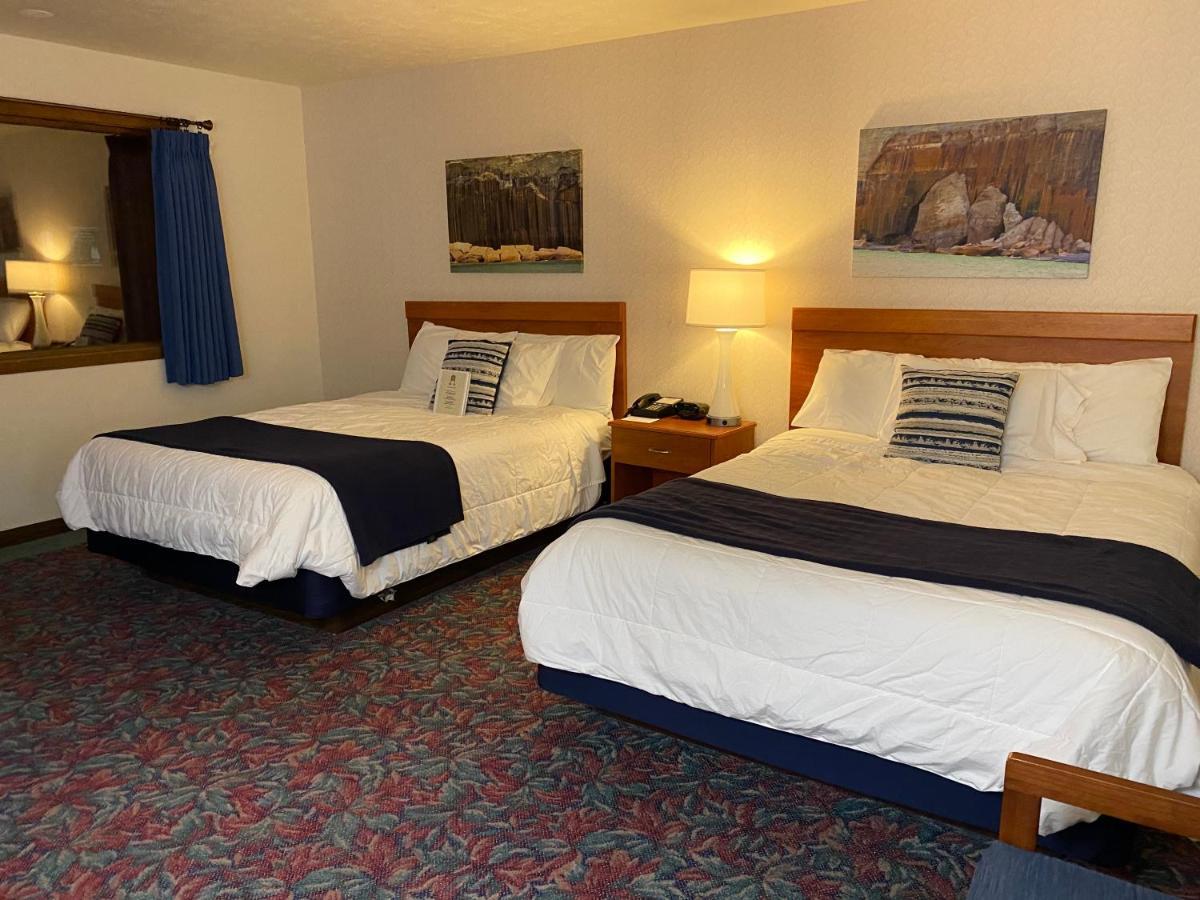 Cedar Motor Inn Marquette Ngoại thất bức ảnh